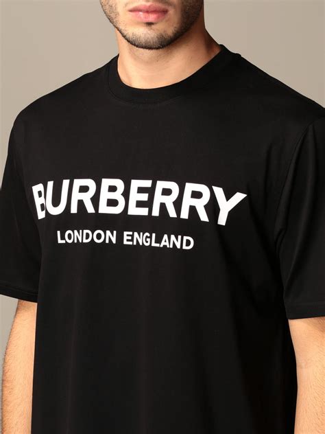 burberry shirt style|burberry t shirt men price.